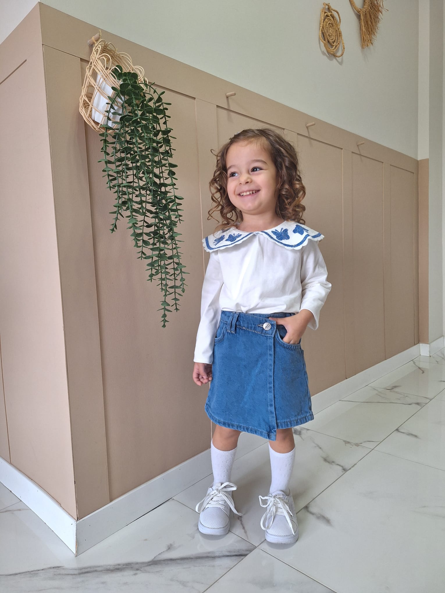 KOT ŞORTLU NAKIŞLI BLUZUMUZ