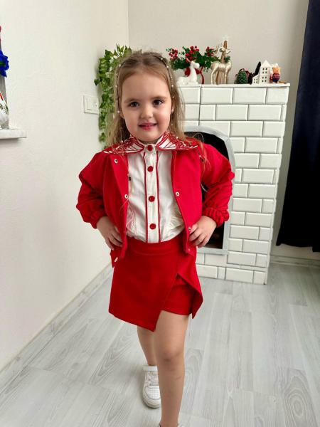 KIRMIZI YAKA NAKIŞ DETAYLI 3LÜ TAKIM